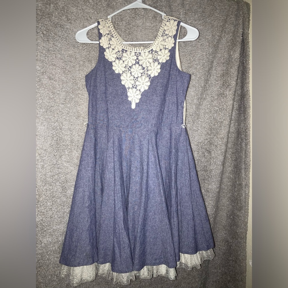 Juniors knit workers dress size 14
